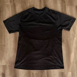 lululemon athletica Men's Black metal vent tech 2.0 Short Sleeve